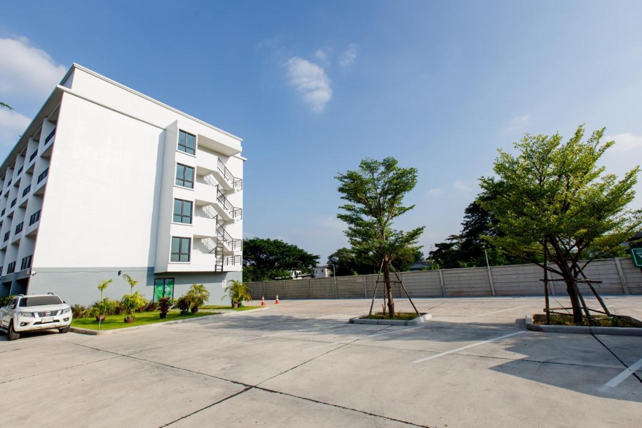 Le Lert Hotel Ratchaburi